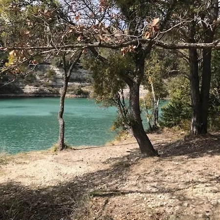 Domaine Du Lacs D'Amour Эспаррон-де-Вердон